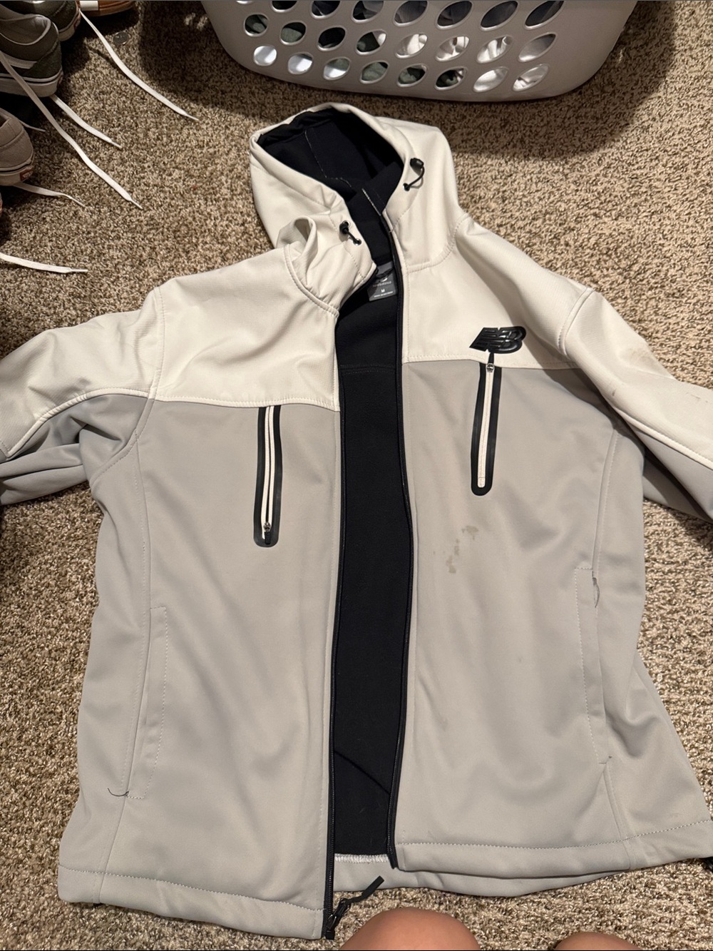 New Balance Two-Tone Hooded Softshell Jacket in Light Gray & Cream